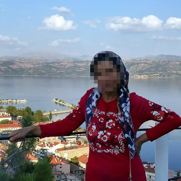 esini-oldurup-tandirda-yakan-kadin-korkunc-anlari-tek-tek-anlatti-ceset-kokusunu-bastirmak-icin-1633681786921.jpg