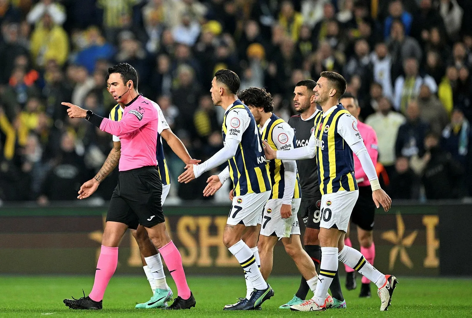 Fenerbahçe’den rest: Maç tekrarlansın!