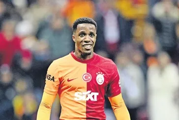 Wilfried Zaha 7. golünü attı! Asistle şimdiden 9 gole katkıda bulundu