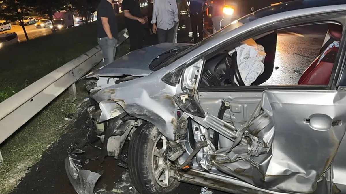 Esenyurt O-3 TEM bağlantı yolunda zincirleme kaza: 11 araç birbirine girdi