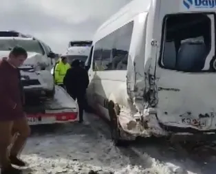 Karayolunda zincirleme kaza! Trafik durdu!