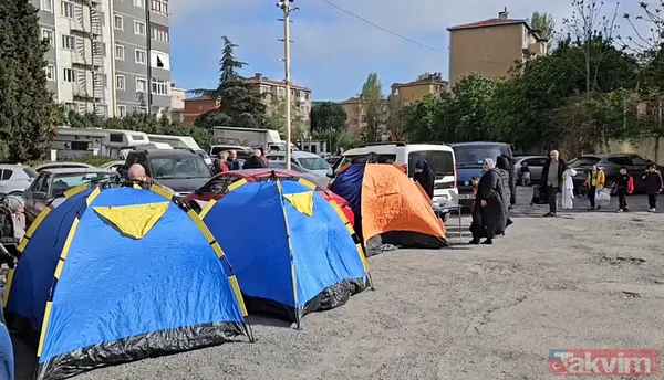 İstanbullu deprem sonrası geceyi dışarıda geçirdi: Parklar bahçeler camiler... - 29