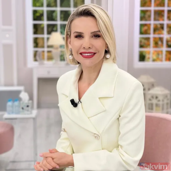 Şarkıcı Nez yaş günü paylaşımıyla ortalığı yıktı geçti! Kalçasını sallayan Nez'i görenler: "Aradan geçen 21 senede hiç bir şey değişmemiş" - 12