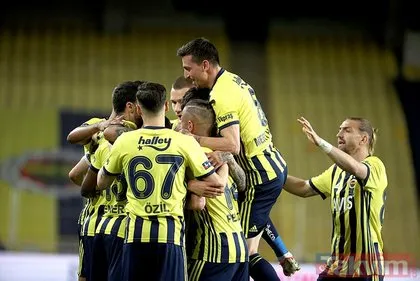 Süper Lig’de kim nasıl şampiyon olur? İşte Beşiktaş, Fenerbahçe ve Galatasaray’ın şampiyonluk ihtimalleri
