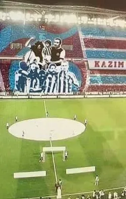 Trabzonspor tribünlerinden müthiş koreografi