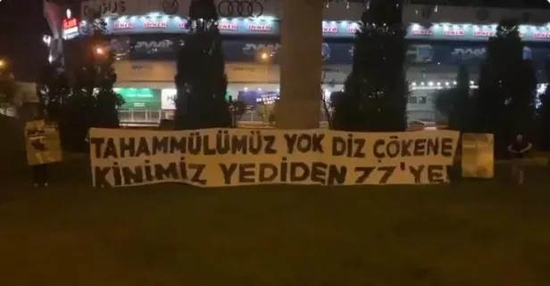 Fenerbahçe'li taraftarlardan Gökhan Gönül ve Caner Erkin protestosu