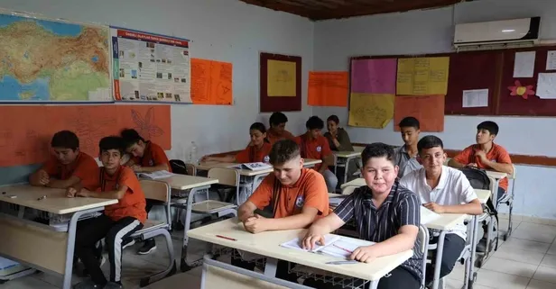 Köy okulundaki cevherler! Hareketli öğrenciler zeka oyunlarında parladı