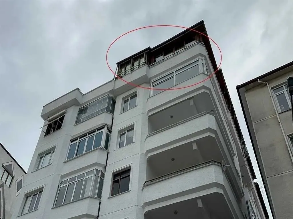 1786518212449.jpeg Güllü cinayetinde yeni görüntüler ortaya çıktı! Kilit tanık Sultan Nur Ulu konuştu: "Annesini öldürmüş, size neler yapar?"-5