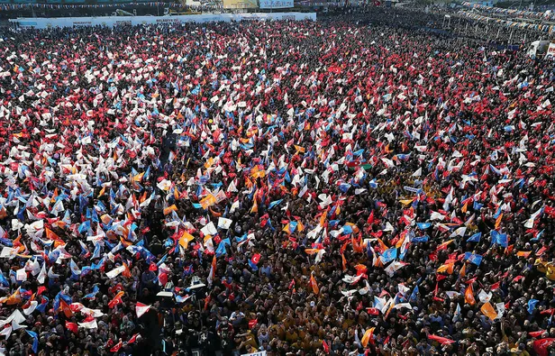 Cumhurbaşkanlığı İletişim Başkanı Fahrettin Altun, Twitter üzerinden Başkan Erdoğan'ın Kocaeli mitingindeki coşkuyu paylaştı-3