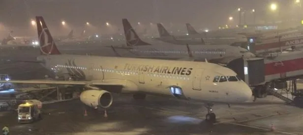İstanbul’da uçuşlara kar engeli