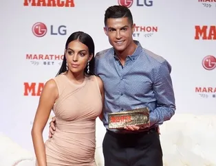 Bomba iddia: Cristiano Ronaldo 5. kez baba mı oluyor? Marca Efsane gecesine Georgina Rodriguez damga vurdu!