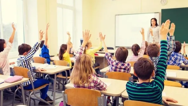 bilim-kurulu-uyesi-tezer-okullarin-acilmasinda-bayram-sureci-belirleyici-olacak-1595485973211.jpg Bilim Kurulu Üyesi Tezer'den flaş açıklama! Okulların açılmasında bayram süreci belirleyici olacak-2