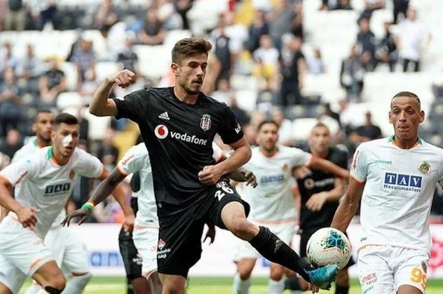 Beşiktaş'ta şok! Dorukhan Toköz sakatlandı...