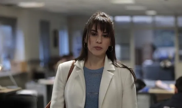 defteri-kapaniyor-gozunun-yasina-bakmayacak-baska-caresi-yok-artik-star-tvdeki-seruveni-son-bulacak-1613487592220.jpg Defteri kapanıyor gözünün yaşına bakmayacak! Başka çaresi yok Star TV'deki serüveni artık son bulacak-6