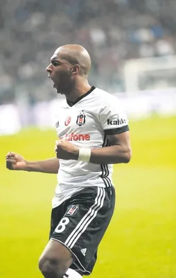 100’ünde güller açtı