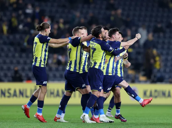 1640696844117.jpg Fenerbahçe sosyal medyada devleri solladı! 2021'in en iyi ilk 5'inde...-2