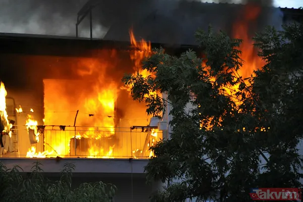 Antalya'da 3 katlı ev alev alev yandı! Yaşanan yangında korku dolu anlar yaşandı - 9