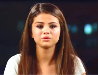 Selena Gomez hastaneye kaldırıldı! Selena Gomeze ne oldu?