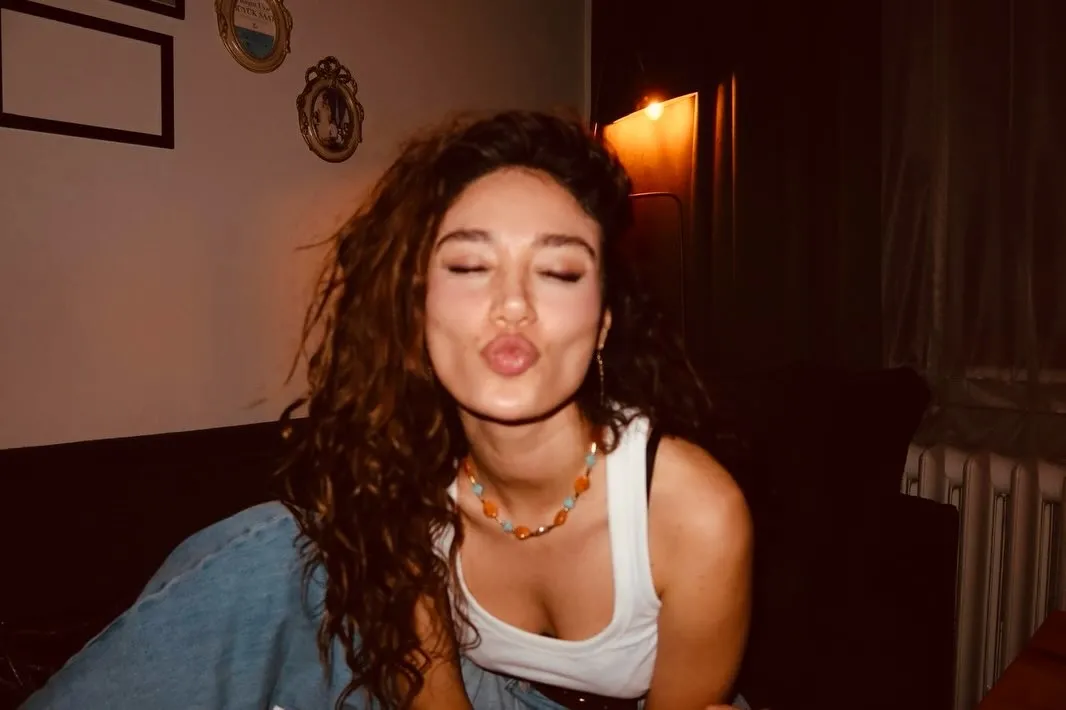 Mutlulukları gözlerinden okundu - 4