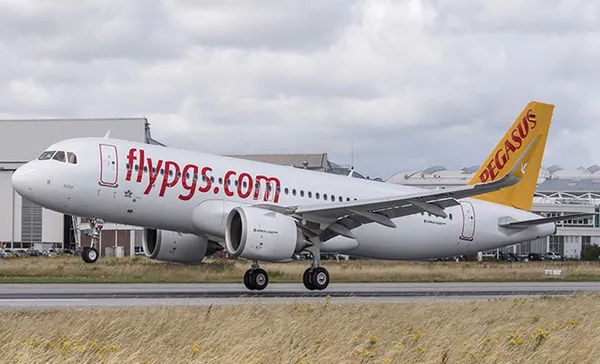 pegasus-ucaginda-olen-yolcunun-koronavirus-testi-pozitif-cikti-iddiasi-gundemi-sarsti-1635777361589.jpg Pegasus uçağında ölen yolcunun koronavirüs testi pozitif çıktı iddiası gündemi sarstı-2