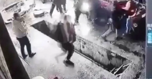 Büyükçekmece'de levyeli baskın! Birbirlerini rakip gören babalar ve oğulları...