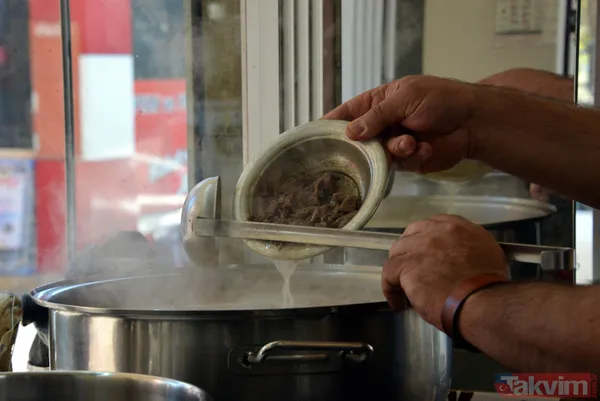'Maraş kelle paçası' tescillendi! Yemek için uçakla gelen var banyolama sistemiyle yapılıyor - 11