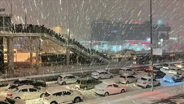 SON DAKİKA HAVA DURUMU | İstanbul'da akşam saatlerine dikkat! Meteoroloji ve AFAD'dan peş peşe yoğun kar yağışı uyarısı-2