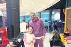Caner Erkin, kızı Mihran Ela ile birlikte AVM'de görüntülendi
