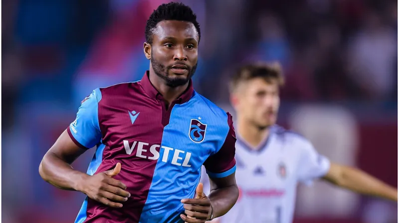 trabzonsporun-eski-yildizindan-fenerbahce-teknik-direktoru-jose-mourinhoya-ilginc-sozler-sana-cok-cabuk-dusman-1717676715731.jpg Trabzonspor'un eski yıldızından Fenerbahçe Teknik Direktörü Jose Mourinho'ya ilginç sözler: Sana çok çabuk düşman olacaklar-3