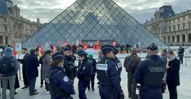 Fransa’da gerilim tırmandı: Louvre Müzesi’nin girişleri kapatıldı