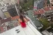 Şişli’de balkondan çatıya geçip düşen kadının son fotoğrafı ortaya çıktı: Ev arkadaşı ve sevgilisi gözaltında