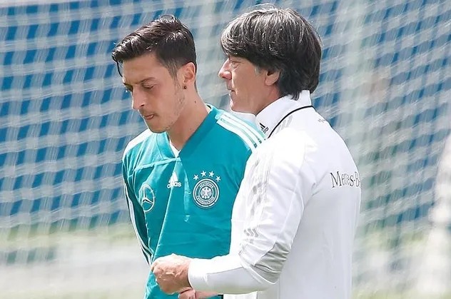 SON DAKİKA: Almanlar duyurdu: Erol Bulut sonrası Fenerbahçe'de Joachim Löw bombası!