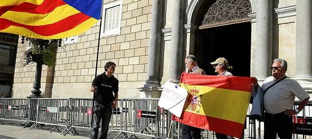 İspanya Katalonya’nın kararını iptal etti