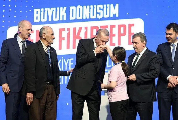 fikirtepede-kentsel-donusum-baskan-erdogandan-yeni-mujde-mesaji-bayramin-ilk-gunu-milletimizle-paylasacagiz-1681764457618.jpeg
