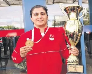 Aile kulübüne gelmişim