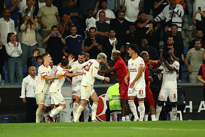 galatasarayda-sporting-maci-oncesi-kadro-plani-forma-onlarin-galatasarayda-osimhen-ve-lemina-sonrasi-sporting-1788763137854.jpeg Galatasaray’da Osimhen ve Lemina sonrası Sporting planı değişti! Forma onların-3