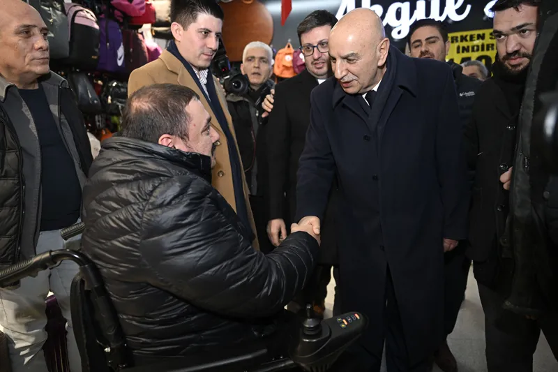 Son dakika: Cumhur İttifakı'nın Ankara adayı Turgut Altınok'tan esnaf ziyareti: Mansur Yavaş 5 yılda 5 metrelik metro yapamadı-3