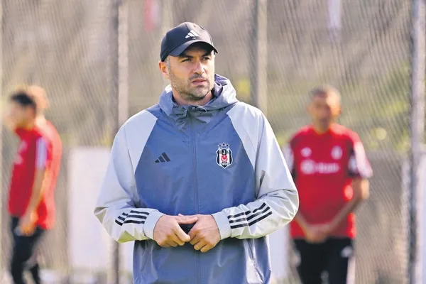 tek-hedef-3-puan-besiktas-teknik-sorumlusu-burak-yilmaz-oyuncularina-boyle-seslendi-galatasaraya-karsi-en-iyi-1697406959228.jpeg