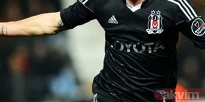 Beşiktaş’ın eski yıldızı çok fena yakalandı! Evli futbolcu başka bir kadınla el ele...