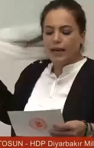 TBMM'de çirkin provokasyon! HDP Diyarbakır vekili Remziye Tosun bebek katili Öcalan için özgürlük isteyip tülbendini fırlattı