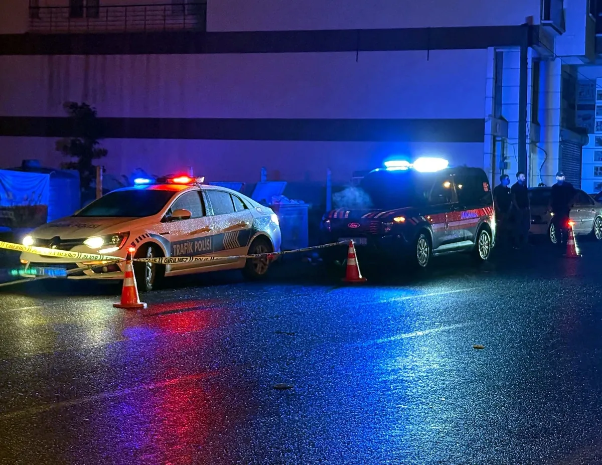 Kırıkkale'de olay yeri incelemesi sırasında otomobilin çarptığı polis Batuhan Sarıyalçınkaya şehit oldu-4