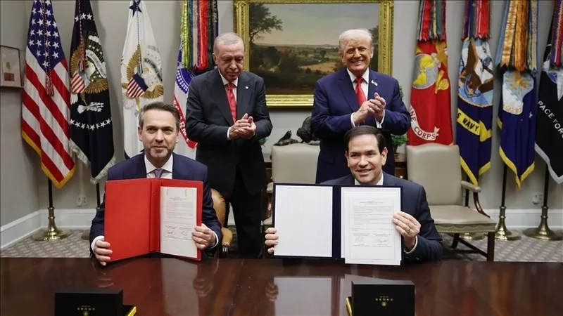 baskan-erdogan-abd-basinina-konustu-turkiyenin-f-35e-donmesi-nato-icin-onemli-israilin-uykularini-kaciracak-ga-1767602992493.jpeg Başkan Erdoğan ABD basınına konuştu: Türkiye'nin F-35'e dönmesi NATO için önemli | İsrail'in uykularını kaçıracak "Gazze Barış Gücü" mesajı-3