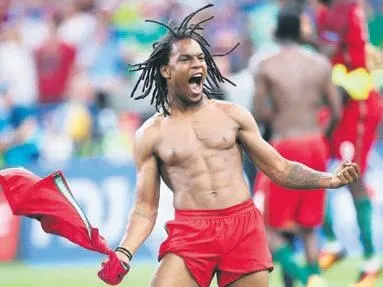 fenerbahce-bordeauxun-hondurasli-sag-kanat-oyuncusu-alberth-elise-talip-oldu-1657407202889.jpeg Fenerbahçe Bordeaux’un Honduraslı sağ kanat oyuncusu Alberth Elis’e talip oldu-13