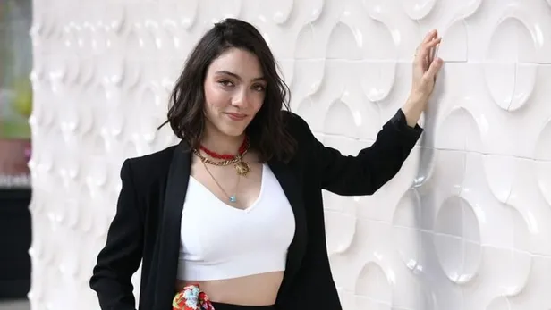 Masumlar Apartmanı Gülben kimdir? Merve Dizdar kaç yaşında nereli? Kiminle evli?-3