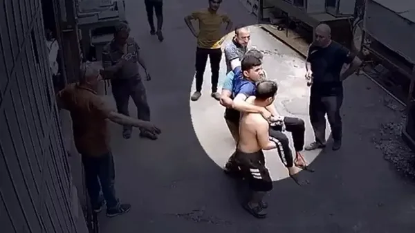 1688712308977.jpeg İstanbul'da şoke eden olay! Çalışırken kulaklıkla müzik dinleyen arkadaşını vurdu-2