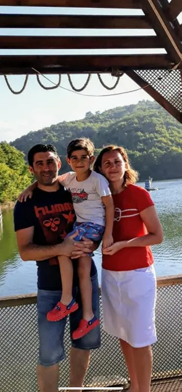 baba-katliami-ve-yangin-bir-aileyi-yok-etti-agir-yarali-olan-kerem-guney-kurtarilamadi-1624353585444.jpg Baba katliamı ve yangın bir aileyi yok etti! Ağır yaralı olan Kerem Güney kurtarılamadı-7