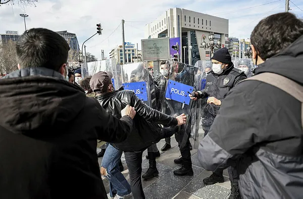 İYİ Partili Lütfü Türkkan'dan skandal Boğaziçi provokasyonu açıklaması: Onlar terörist değil!-6