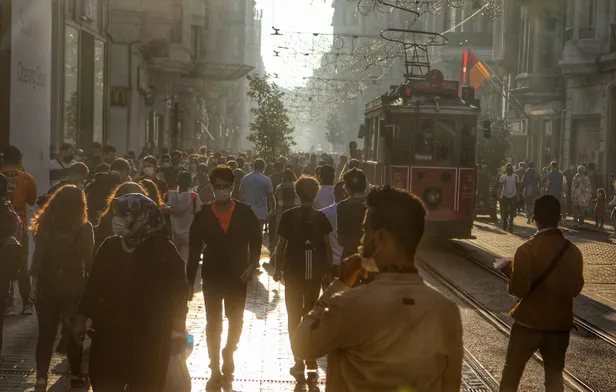 son-dakika-23-nisanda-sokaga-cikma-yasagi-var-mi-bu-hafta-sokaga-cikma-yasagi-3-gun-mu-olacak-1618999377755.jpg Son dakika: 23 Nisan'da sokağa çıkma yasağı var mı? Bu hafta sokağa çıkma yasağı 3 gün mü olacak?-6