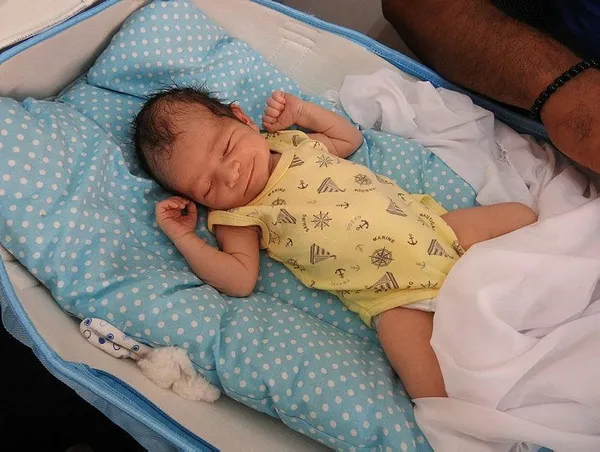 Gaziantep’te hastanenin ‘erkek’ dediği bebek evde ‘kız’ çıktı-5