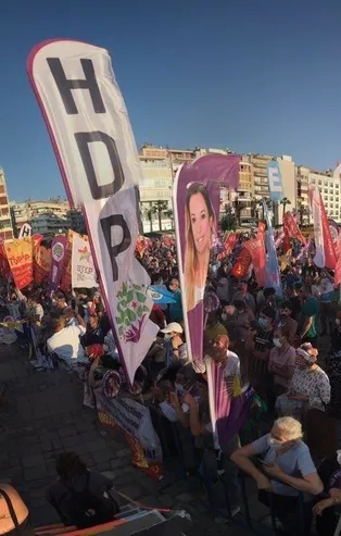 CHP ve HDP’den İzmir'de ortak miting! Kandil'e "seçimlerde kol kolayız" mesajı verdiler